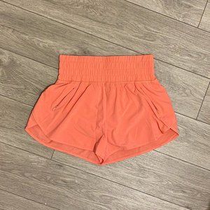 NWOT Aritzia high-waisted lined running shorts